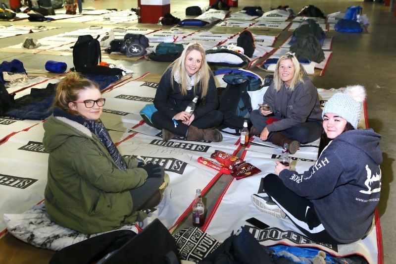 Other image for Volunteers get a taste of life on the streets at sleep out